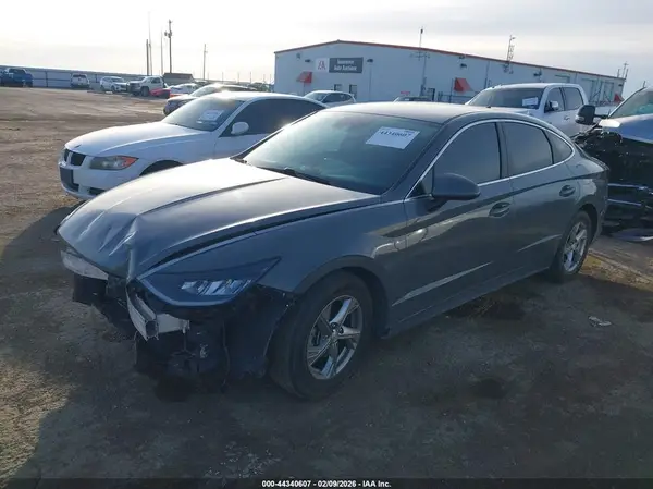5NPEG4JA2MH128037 2021 HYUNDAI SONATA - Image 2