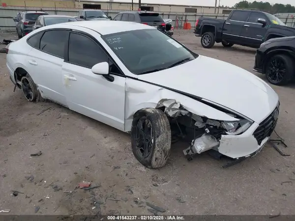 5NPEG4JA2NH134373 2022 HYUNDAI SONATA - Image 1