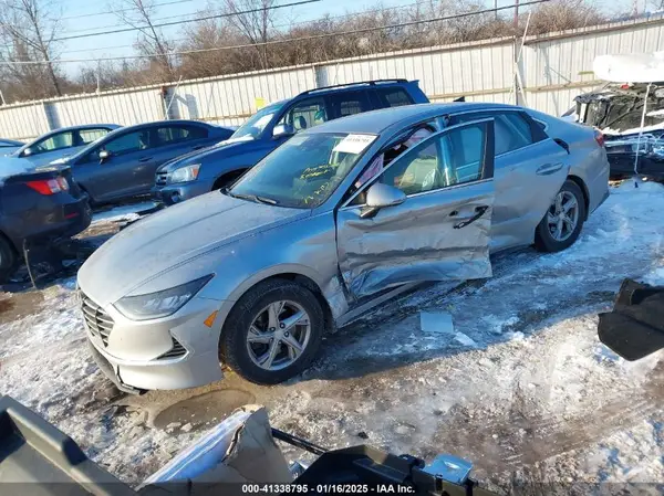 5NPEG4JA2NH149438 2022 HYUNDAI SONATA - Image 2
