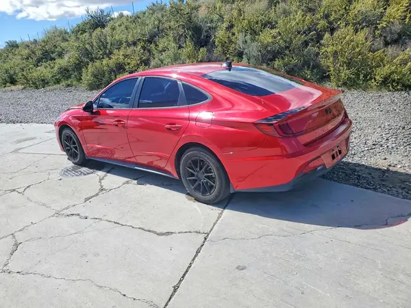 5NPEG4JA3LH057705 2020 HYUNDAI SONATA - Image 2