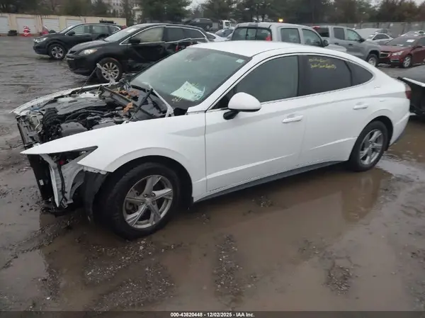 5NPEG4JA3MH075946 2021 HYUNDAI SONATA - Image 2