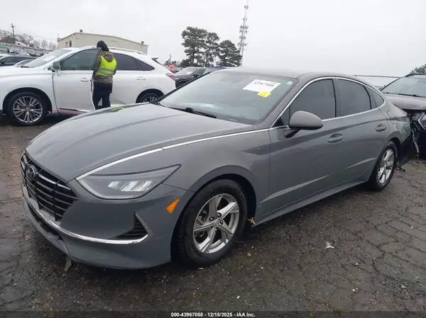 5NPEG4JA4LH007637 2020 HYUNDAI SONATA - Image 2