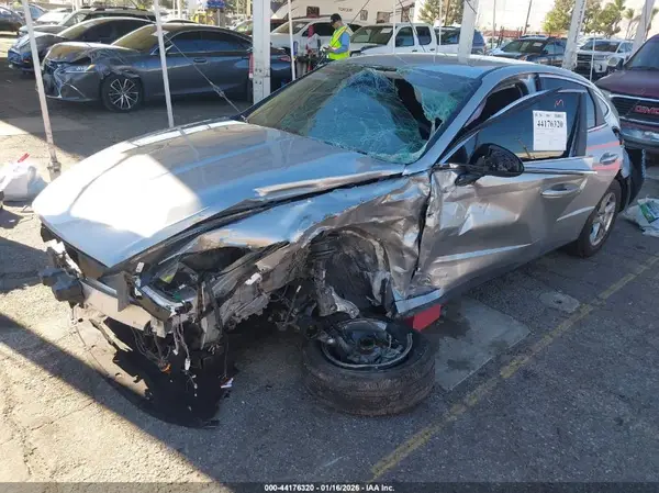 5NPEG4JA4MH087877 2021 HYUNDAI SONATA - Image 2
