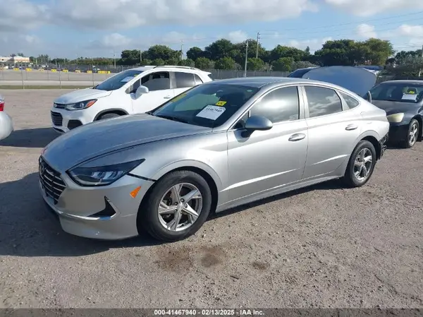 5NPEG4JA4MH110476 2021 HYUNDAI SONATA - Image 2