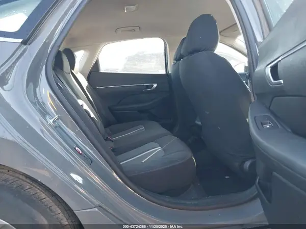 5NPEG4JA4NH142801 2022 HYUNDAI SONATA - Image 8