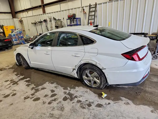 5NPEG4JA4NH145522 2022 HYUNDAI SONATA - Image 2