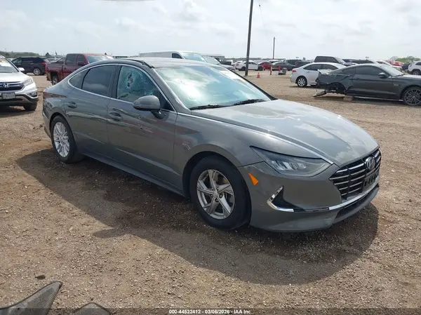 5NPEG4JA4NH147982 2022 HYUNDAI SONATA - Image 1