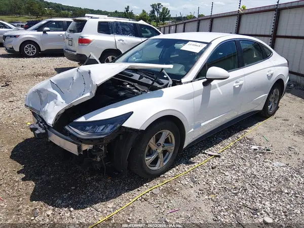 5NPEG4JA5MH068142 2021 HYUNDAI SONATA - Image 2