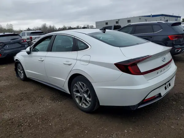 5NPEG4JA5MH072451 2021 HYUNDAI SONATA - Image 2