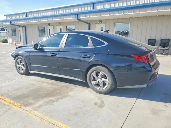 5NPEG4JA5MH082221 2021 HYUNDAI SONATA - Image 2
