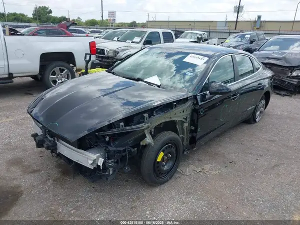 5NPEG4JA5MH121633 2021 HYUNDAI SONATA - Image 2