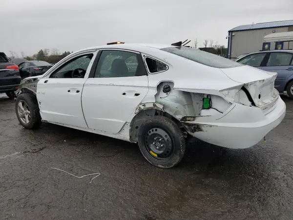 5NPEG4JA5NH133217 2022 HYUNDAI SONATA - Image 2
