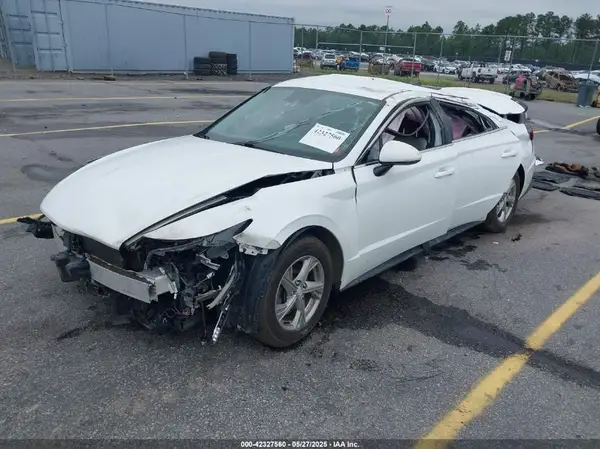 5NPEG4JA5NH136148 2022 HYUNDAI SONATA - Image 2