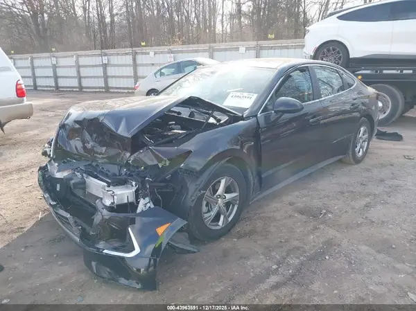 5NPEG4JA5NH143004 2022 HYUNDAI SONATA - Image 2
