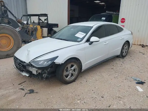 5NPEG4JA6MH110625 2021 HYUNDAI SONATA - Image 2