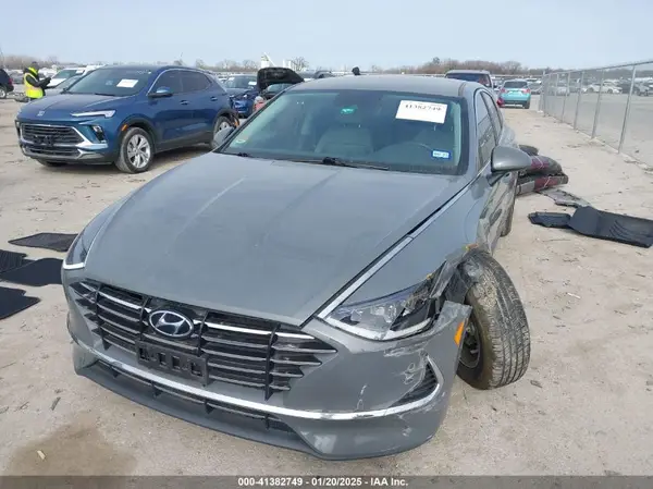 5NPEG4JA6MH116523 2021 HYUNDAI SONATA - Image 2