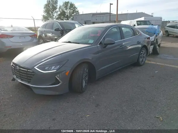 5NPEG4JA6NH139379 2022 HYUNDAI SONATA - Image 2