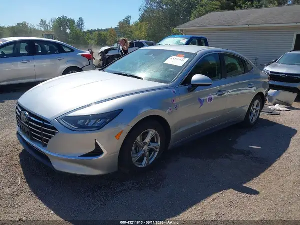 5NPEG4JA7MH065226 2021 HYUNDAI SONATA - Image 2