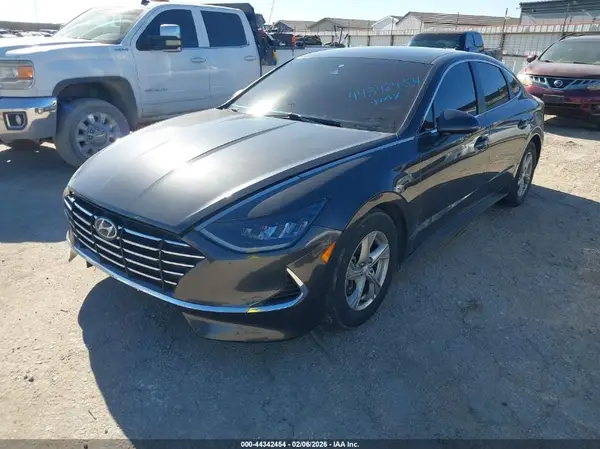 5NPEG4JA7MH111895 2021 HYUNDAI SONATA - Image 2