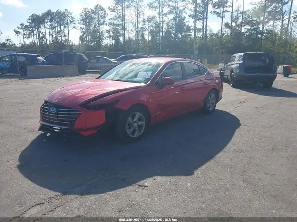 5NPEG4JA7MH118569 2021 HYUNDAI SONATA - Image 2