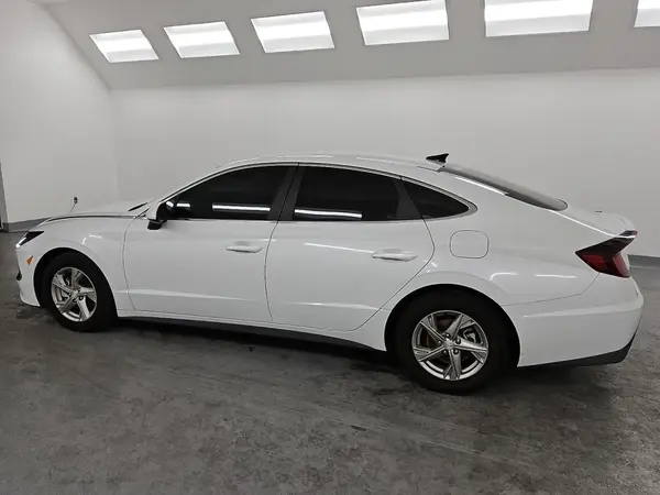 5NPEG4JA7MH128129 2021 HYUNDAI SONATA - Image 2
