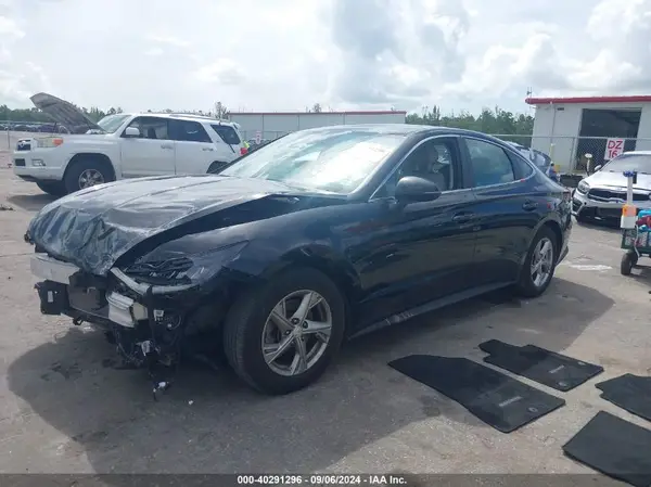 5NPEG4JA7NH147572 2022 HYUNDAI SONATA - Image 2