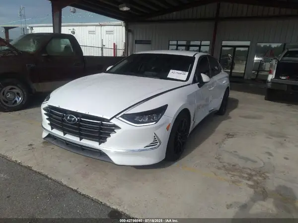 5NPEG4JA8LH031164 2020 HYUNDAI SONATA - Image 2