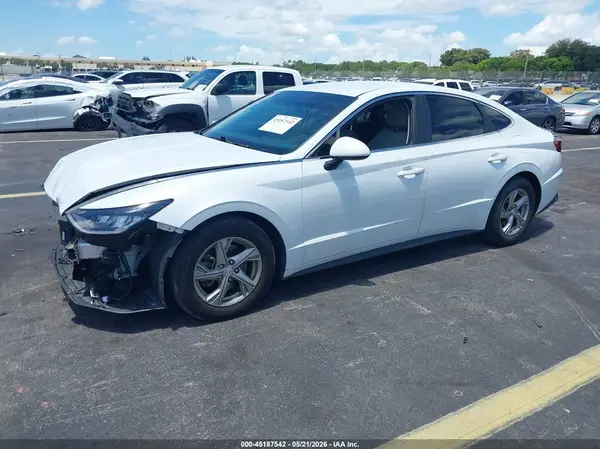 5NPEG4JA8LH039572 2020 HYUNDAI SONATA - Image 2