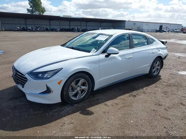 5NPEG4JA8MH080687 2021 HYUNDAI SONATA - Image 2