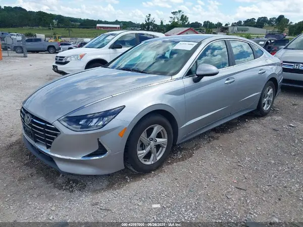 5NPEG4JA8MH082147 2021 HYUNDAI SONATA - Image 2