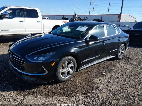 5NPEG4JA8MH082228 2021 HYUNDAI SONATA - Image 2