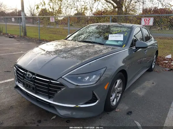 5NPEG4JA8MH105877 2021 HYUNDAI SONATA - Image 2