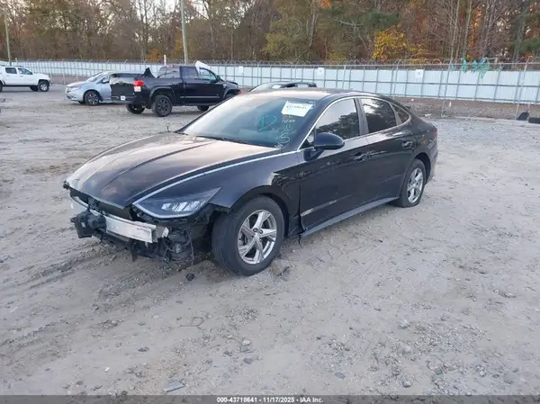 5NPEG4JA8MH117852 2021 HYUNDAI SONATA - Image 2