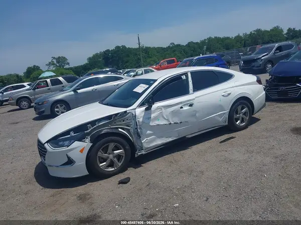5NPEG4JA8NH133440 2022 HYUNDAI SONATA - Image 2