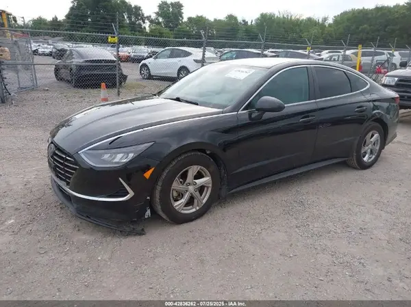 5NPEG4JA8NH134863 2022 HYUNDAI SONATA - Image 2