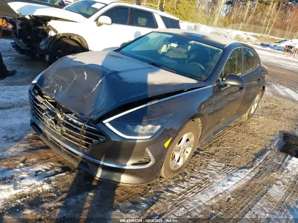 5NPEG4JA9MH068533 2021 HYUNDAI SONATA - Image 2