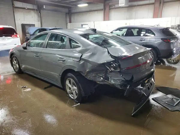 5NPEG4JA9MH082805 2021 HYUNDAI SONATA - Image 2