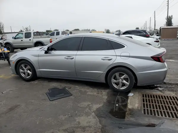 5NPEG4JA9MH093688 2021 HYUNDAI SONATA - Image 2