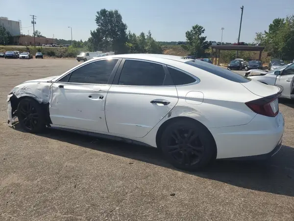 5NPEG4JA9MH126270 2021 HYUNDAI SONATA - Image 2