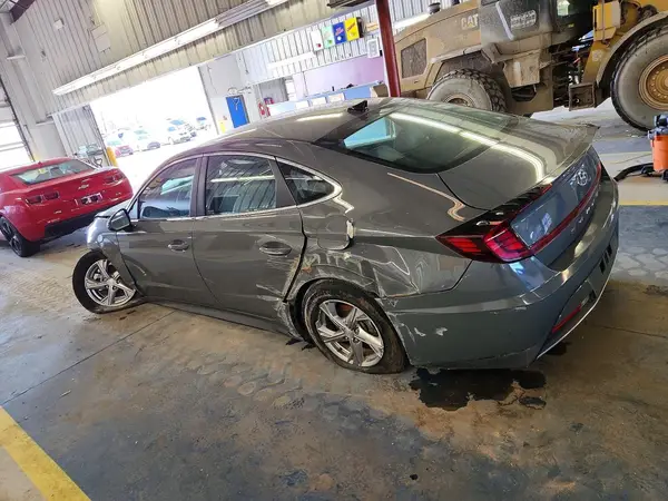 5NPEG4JA9NH141093 2022 HYUNDAI SONATA - Image 2
