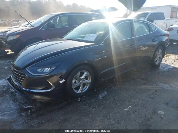 5NPEG4JA9NH143121 2022 HYUNDAI SONATA - Image 2