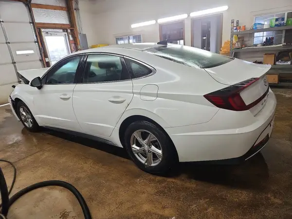 5NPEG4JA9NH143863 2022 HYUNDAI SONATA - Image 2