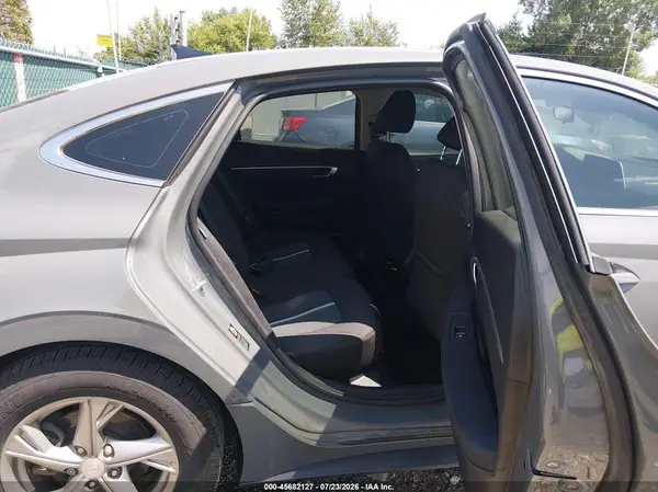 5NPEG4JA9NH143913 2022 HYUNDAI SONATA - Image 8