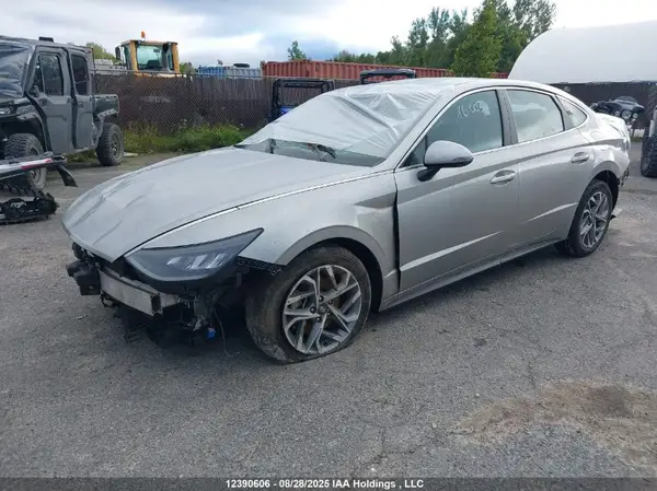 5NPEG4JA9NH144530 2022 HYUNDAI SONATA - Image 2