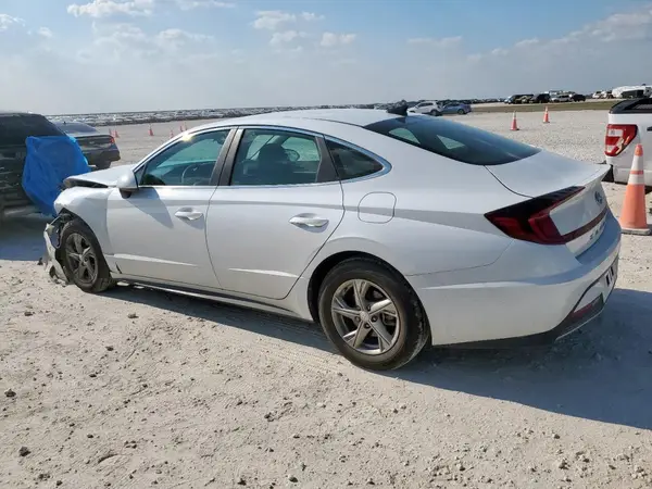 5NPEG4JA9NH145239 2022 HYUNDAI SONATA - Image 2