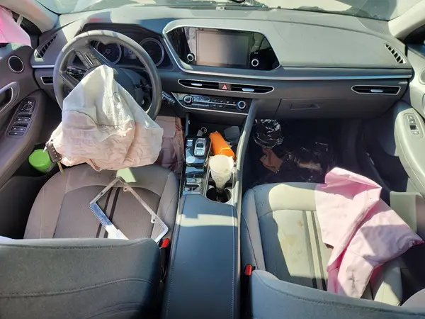 5NPEG4JAXLH010672 2020 HYUNDAI SONATA - Image 8