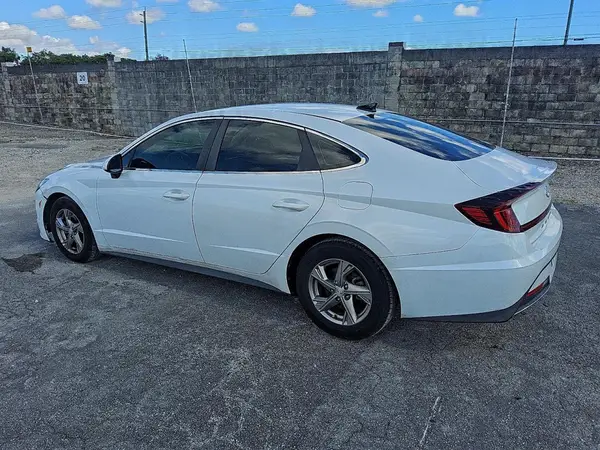 5NPEG4JAXLH029805 2020 HYUNDAI SONATA - Image 2