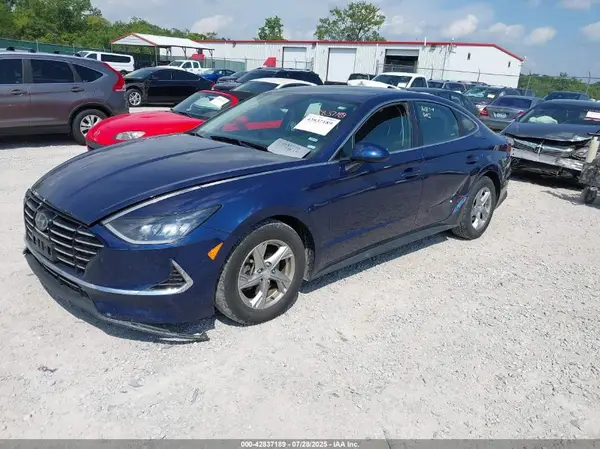 5NPEG4JAXMH070453 2021 HYUNDAI SONATA - Image 2