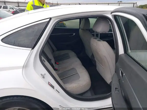 5NPEG4JAXMH072025 2021 HYUNDAI SONATA - Image 8