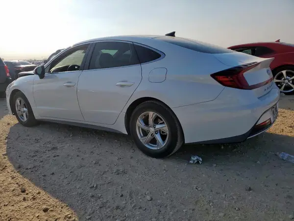 5NPEG4JAXMH111423 2021 HYUNDAI SONATA - Image 2